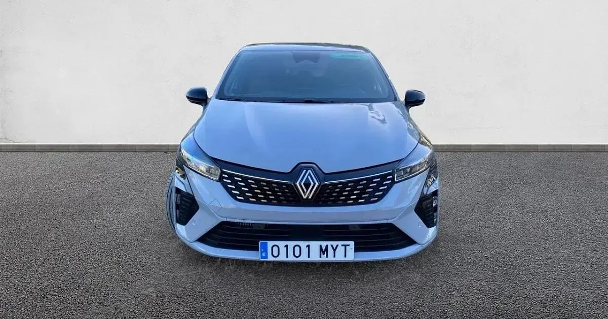 Usado Renault Clio Techno 100 CV (73 kW) 2025 Utilitario