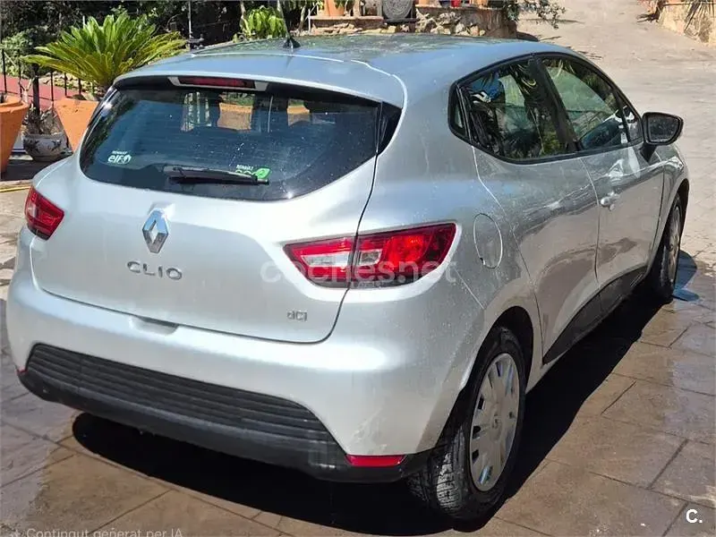 Usado Renault Clio IV Business 75 CV (55 kW) 2014 Blanco Berlina