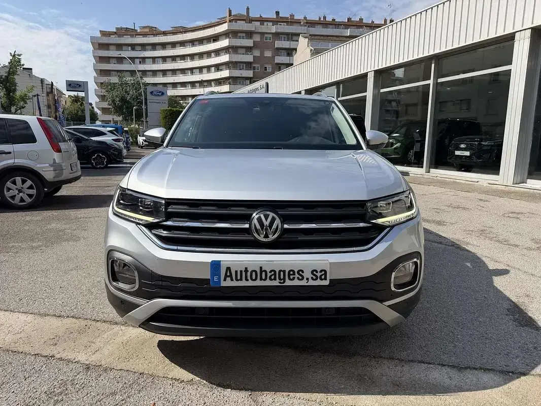 Usado VW T-Cross Sportline 116 CV (85 kW) 2019 Plateado SUV