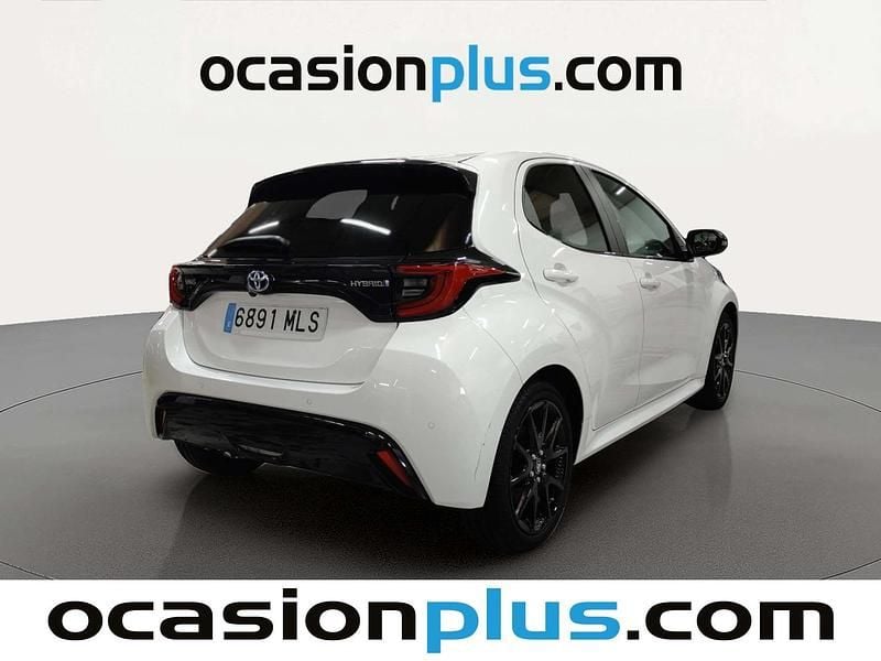 Usado Toyota Yaris Hybrid Plus 116 CV (85 kW) 2023 Blanco Utilitario