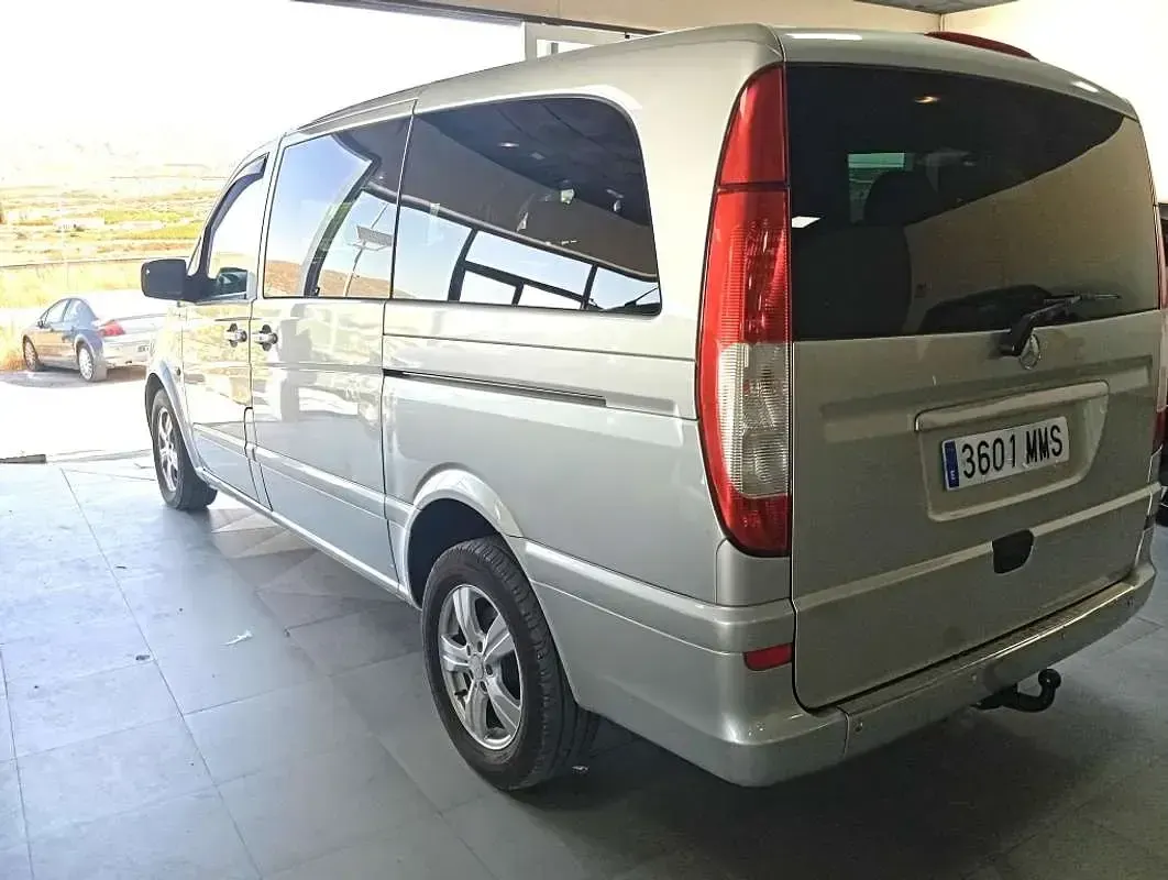 Usado Mercedes Vito 136 CV (100 kW) 2013 Gris Van