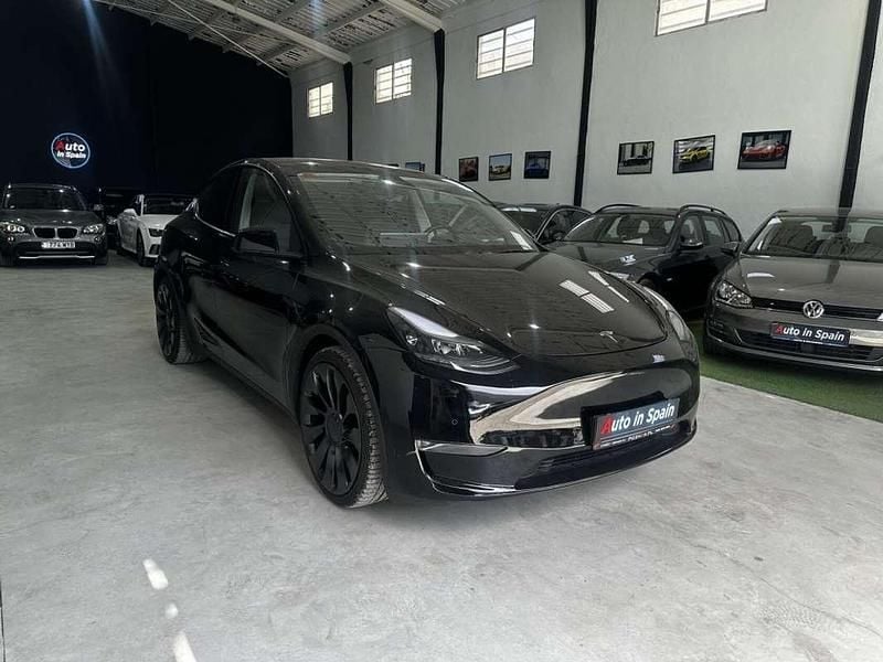 Negro Usado 2022 Tesla Model Y Performance SUV | 38.900 € (Precio justo) - Imagen 1/4