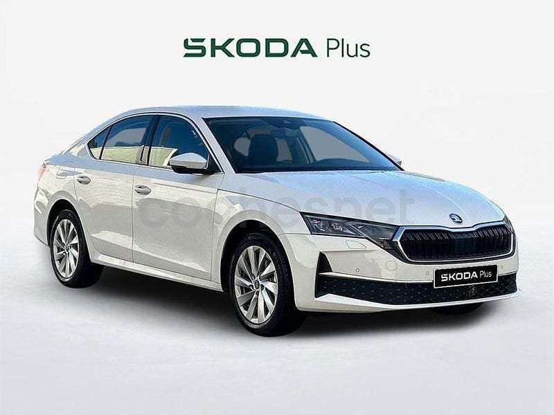 Nuevo Skoda Octavia Selection 150 CV (110 kW) 2025 Blanco Berlina