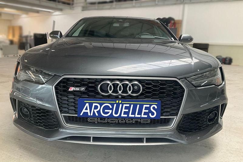 Usado Audi RS7 Sportback Performance 605 CV (444 kW) 2016 Gris Utilitario
