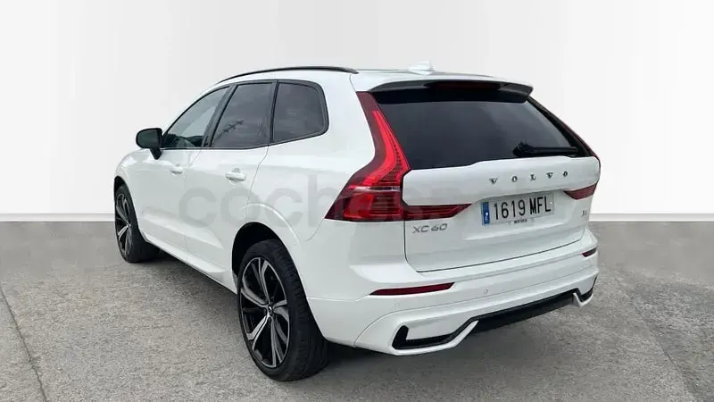 Usado Volvo XC60 Plus 197 CV (144 kW) 2023 Blanco SUV