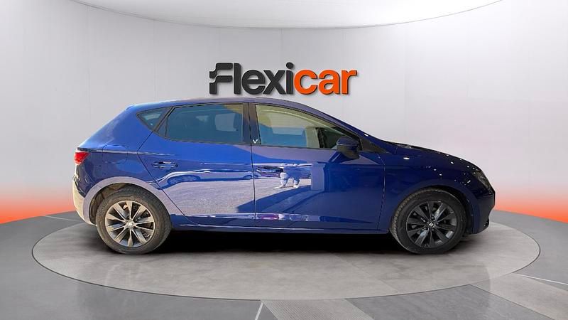 Usado Seat Leon ST Style 131 CV (96 kW) 2020 Azul Familiar