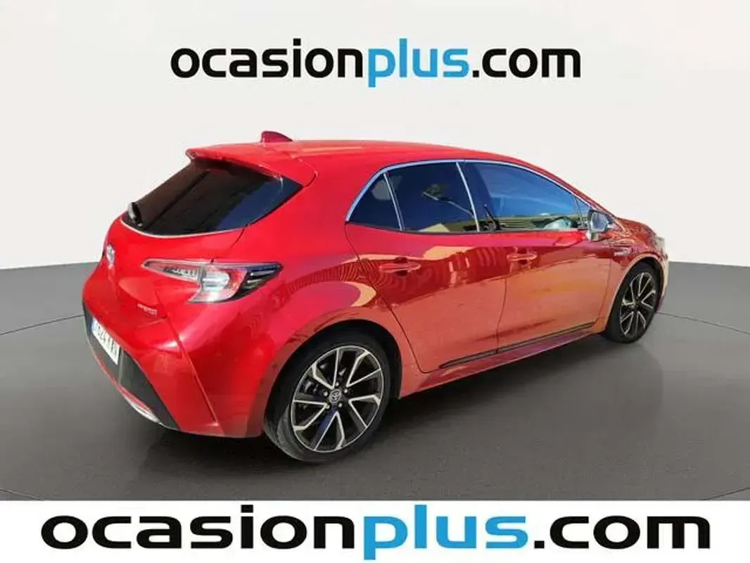 Usado Toyota Corolla Advance 179 CV (131 kW) 2019 Rojo Utilitario