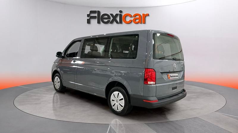 Usado VW Caravelle 110 CV (80 kW) 2023 Gris Monovolumen