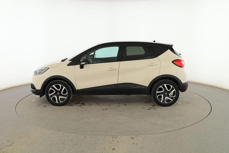 Usado Renault Captur Zen 90 CV (66 kW) 2016 Beige SUV