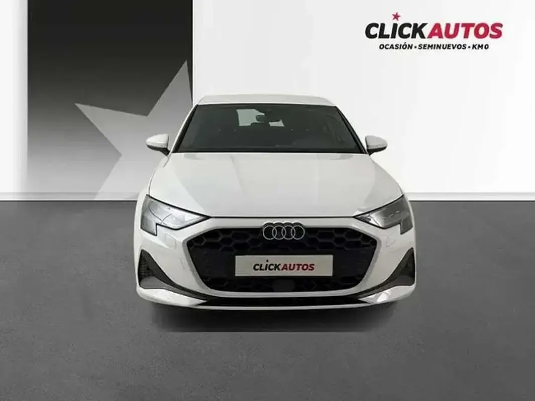 Usado Audi A3 116 CV (85 kW) 2025 Blanco Berlina
