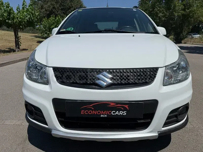 Usado Suzuki SX4 GLX 120 CV (88 kW) 2012 Blanco SUV