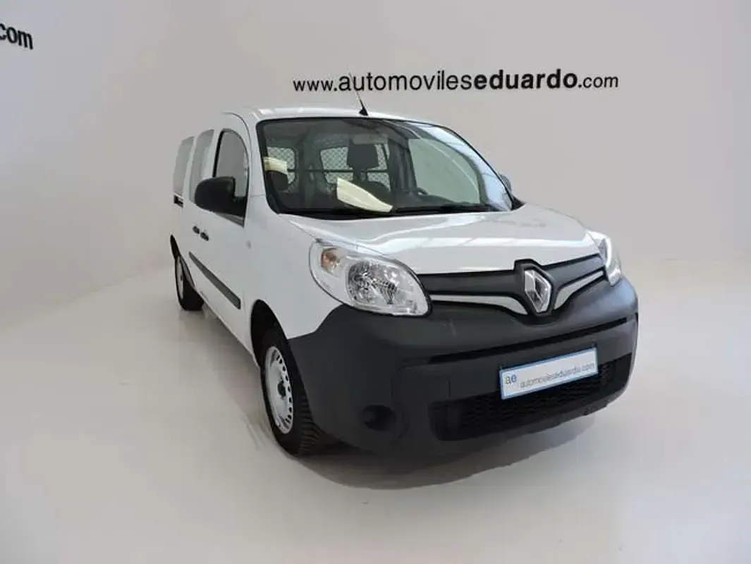 Usado Renault Kangoo 2021 Blanco Monovolumen