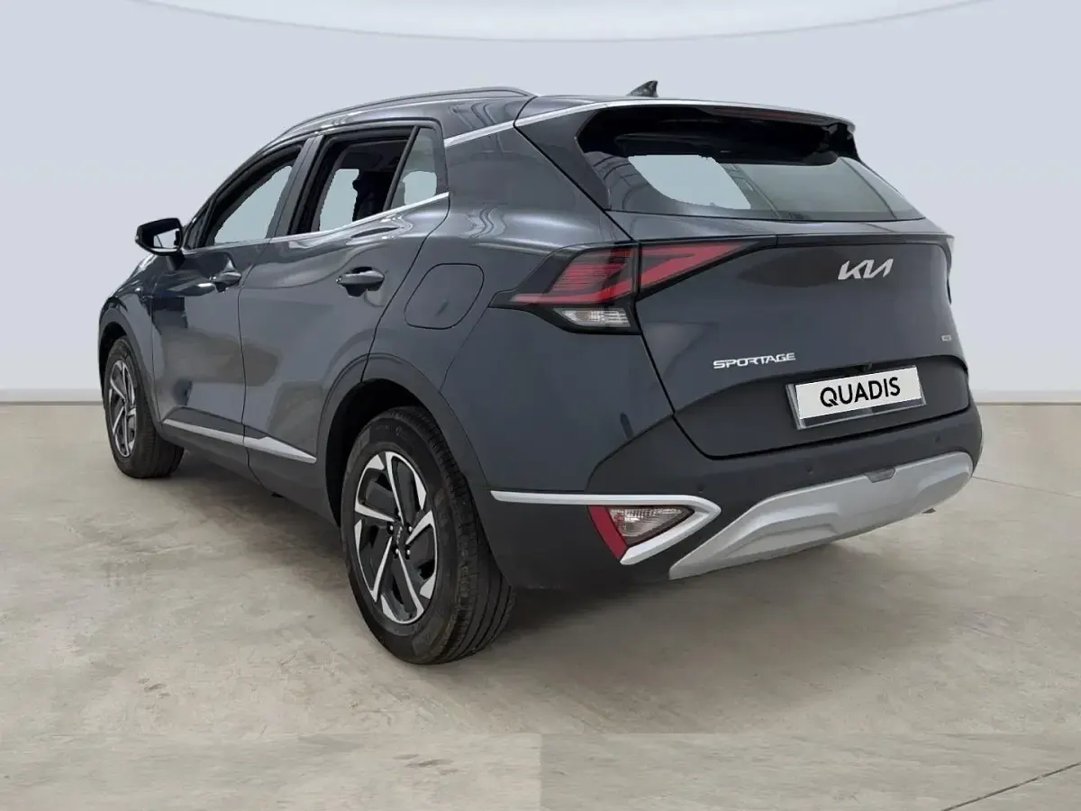 Usado Kia Sportage 215 CV (158 kW) 2025 Gris SUV
