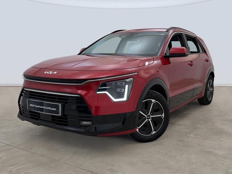 Usado Kia Niro 141 CV (103 kW) 2024 Rojo SUV