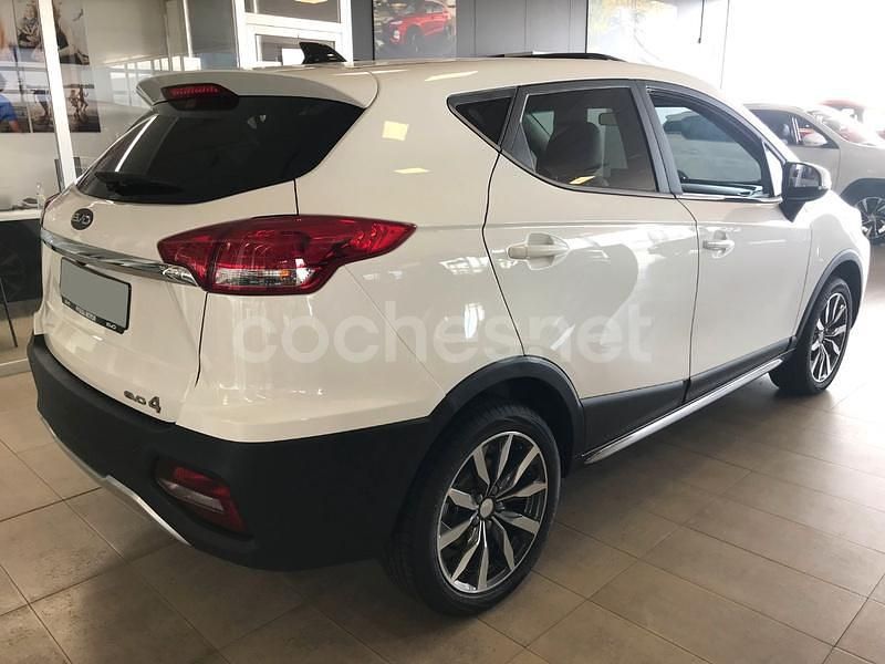 Nuevo EVO Evo 4 106 CV (77 kW) 2025 Blanco SUV
