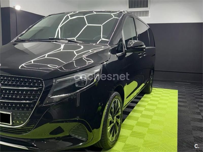 Usado Mercedes V250 Avantgarde 190 CV (139 kW) 2024 Negro Monovolumen