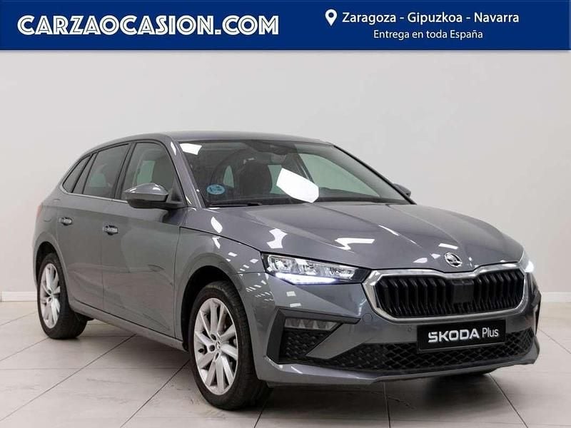 Gris Usado 2024 Skoda Scala Selection Utilitario | 19.500 € (Precio justo) - Imagen 1/4