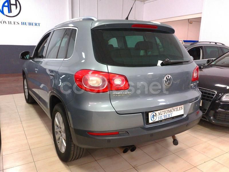 Usado VW Tiguan Sport 170 CV (125 kW) 2009 Gris / plata SUV