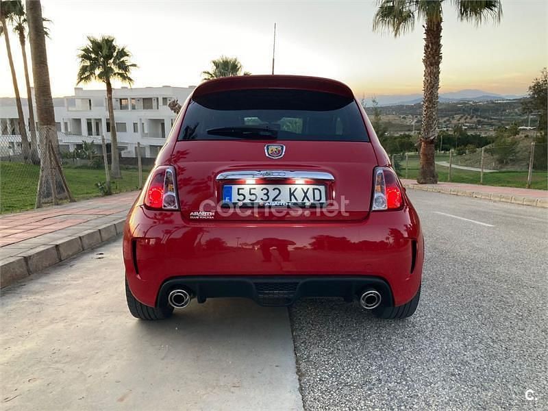 Usado Abarth 500 135 CV (99 kW) 2011 Rojo Berlina