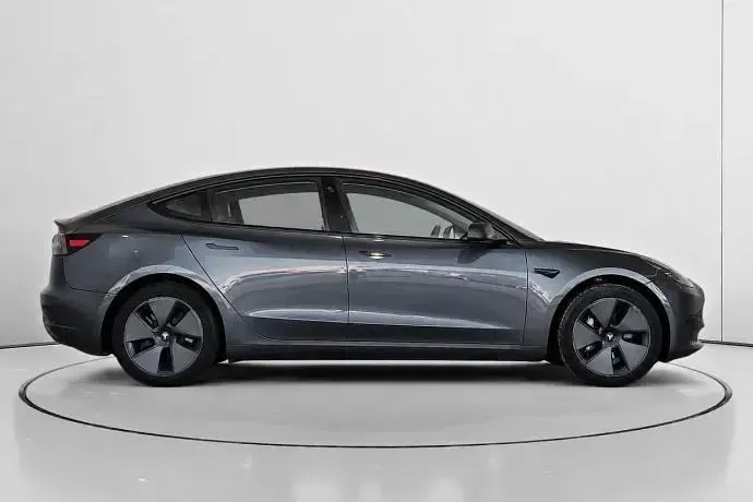Usado Tesla Model 3 RWD 188 kW (256 CV) 2023 Berlina