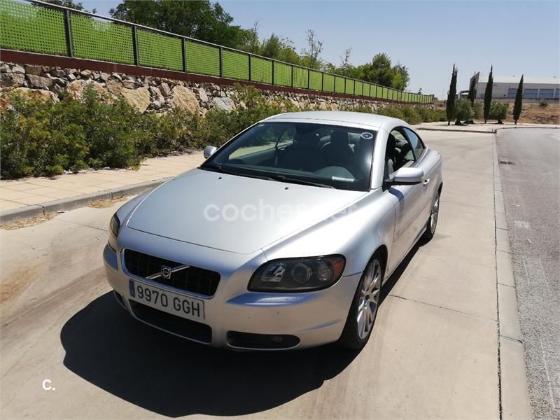 Gris / plata Usado 2008 Volvo C70 Summum Descapotable | 7300 € (Buen precio) - Imagen 1/4
