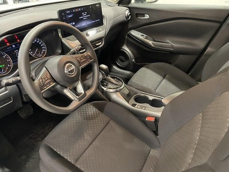 Usado Nissan Juke Acenta 114 HP (83 kW) 2025 Branco SUV