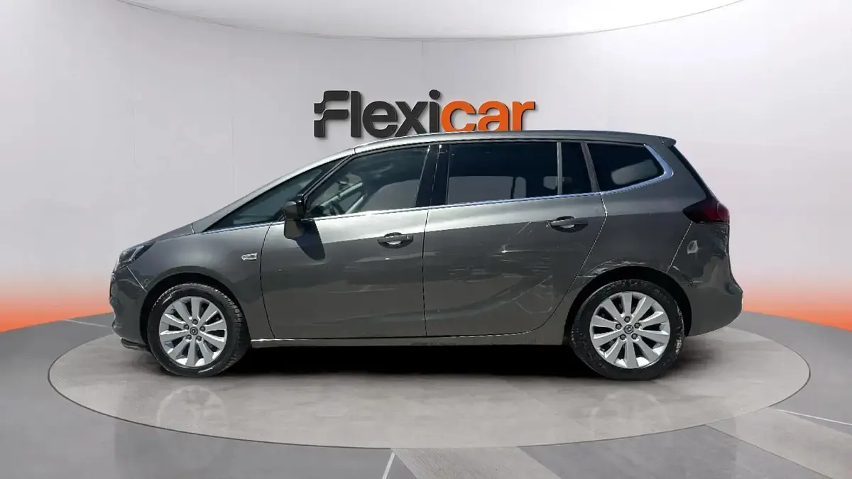 Usado Opel Zafira Tourer 135 CV (99 kW) 2017 Gris Monovolumen