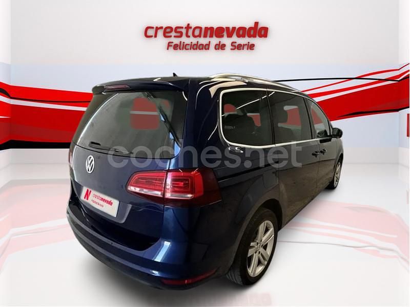 Usado VW Sharan Advance 150 CV (110 kW) 2021 Azul Monovolumen