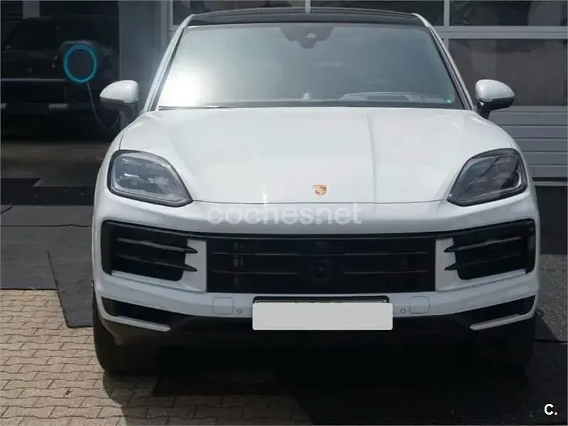 Usado Porsche Cayenne E-Hybrid Coupe 470 CV (345 kW) 2025 Blanco SUV
