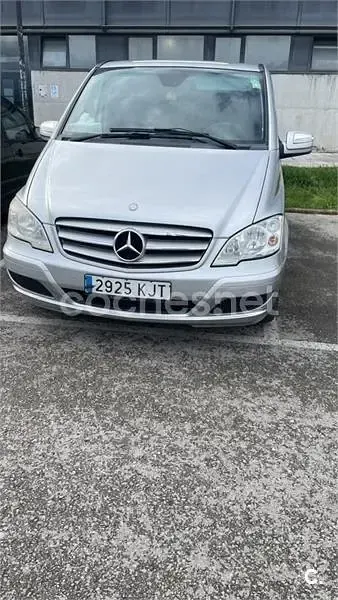 Usado Mercedes Viano 150 CV (110 kW) 2010 Gris / plata Monovolumen