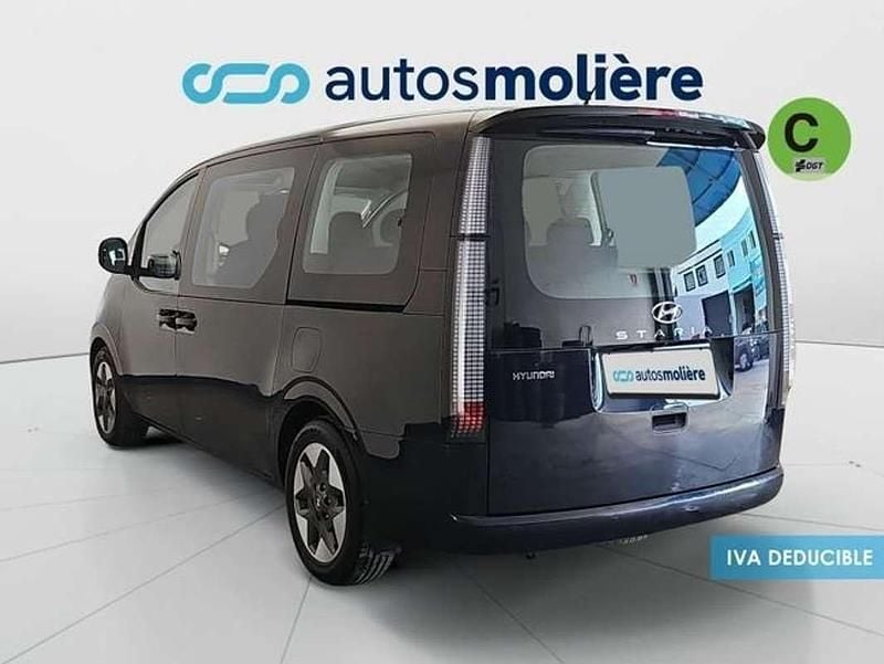 Usado Hyundai Staria 177 CV (130 kW) 2023 Negro Monovolumen