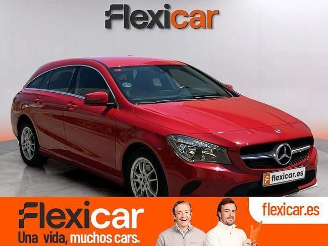Usado Mercedes CLA180 109 CV (80 kW) 2018 Rojo Berlina
