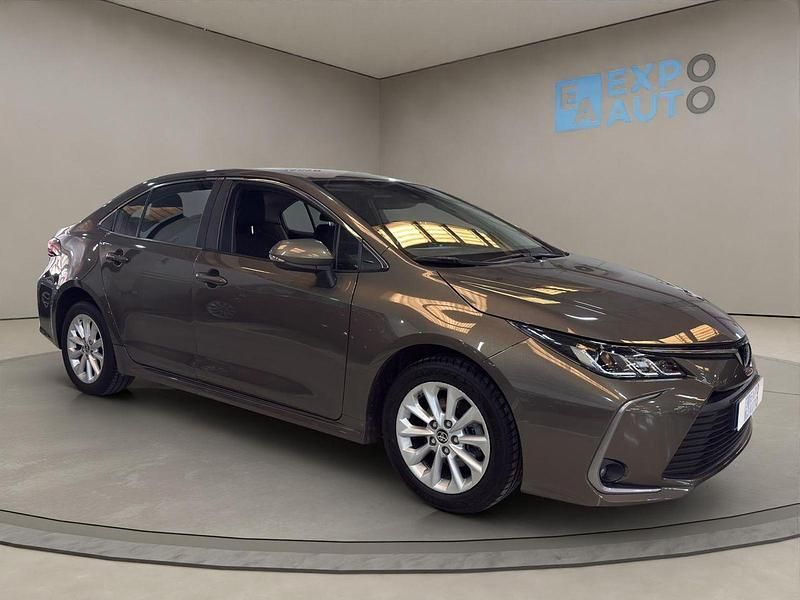 Gris Usado 2022 Toyota Corolla Active | 20.975 € (Buen precio) - Imagen 1/4