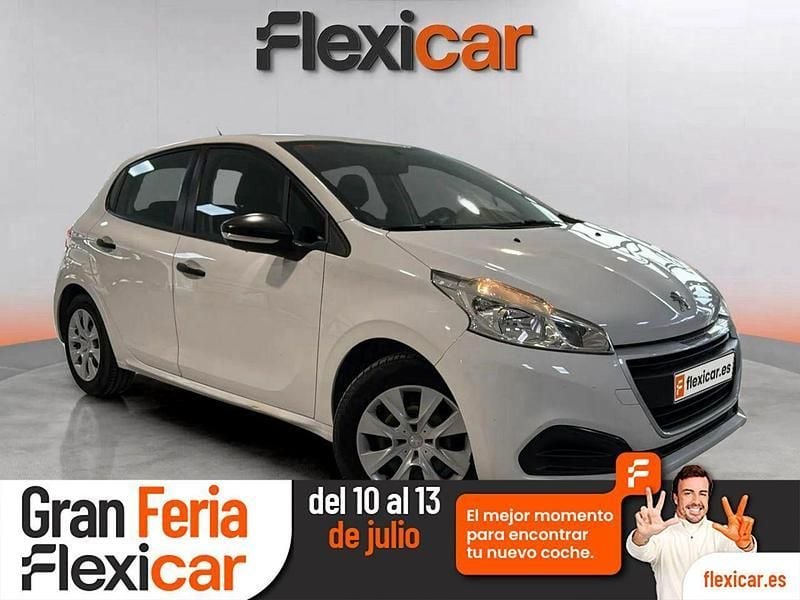 Blanco Usado 2016 Peugeot 208 Access Utilitario | 8490 € (Precio justo) - Imagen 1/2