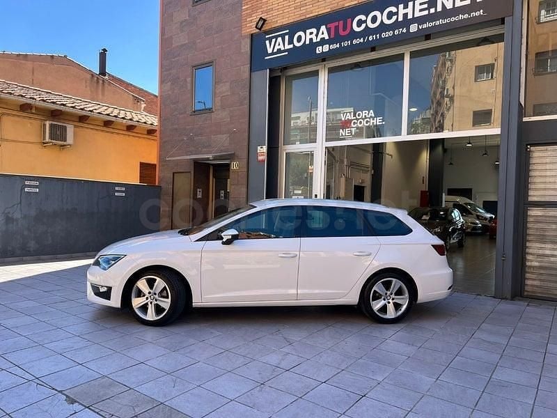 Usado Seat Leon FR 150 CV (110 kW) 2016 Blanco Familiar