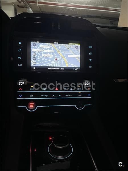 Usado Jaguar F-Pace Pure 180 CV (132 kW) 2016 Azul SUV