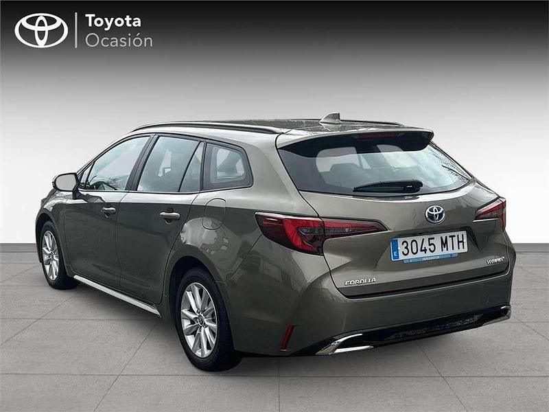 Usado Toyota Corolla Active 140 CV (102 kW) 2024 Familiar