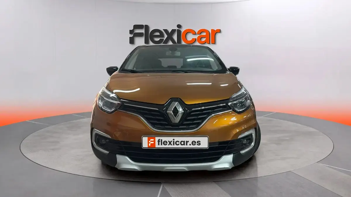 Usado Renault Captur Zen 131 CV (96 kW) 2019 Naranja SUV