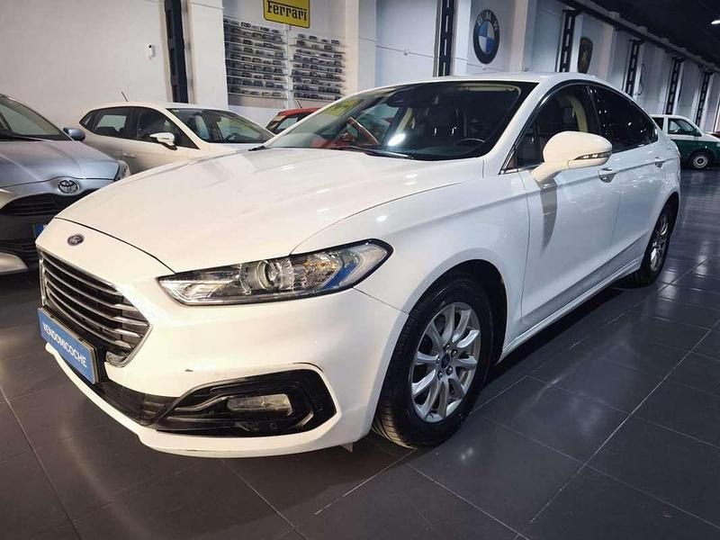 Usado Ford Mondeo Titanium 150 CV (110 kW) 2020 Blanco Berlina