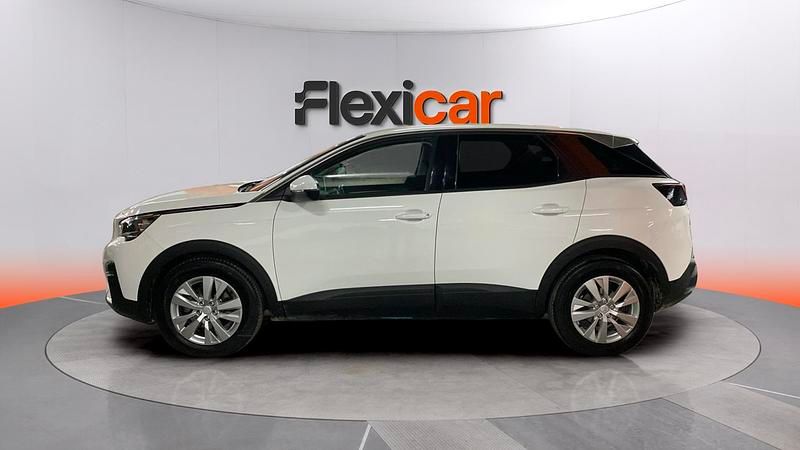 Usado Peugeot 3008 Active 120 CV (88 kW) 2017 Blanco SUV