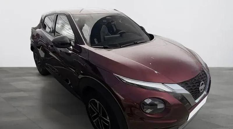 Usado Nissan Juke N-Connecta 114 CV (83 kW) 2025 Burgundy (metalizado) SUV