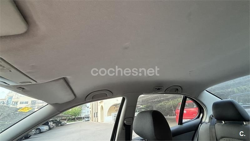 Usado Seat Toledo 102 CV (75 kW) 2004 Negro Berlina