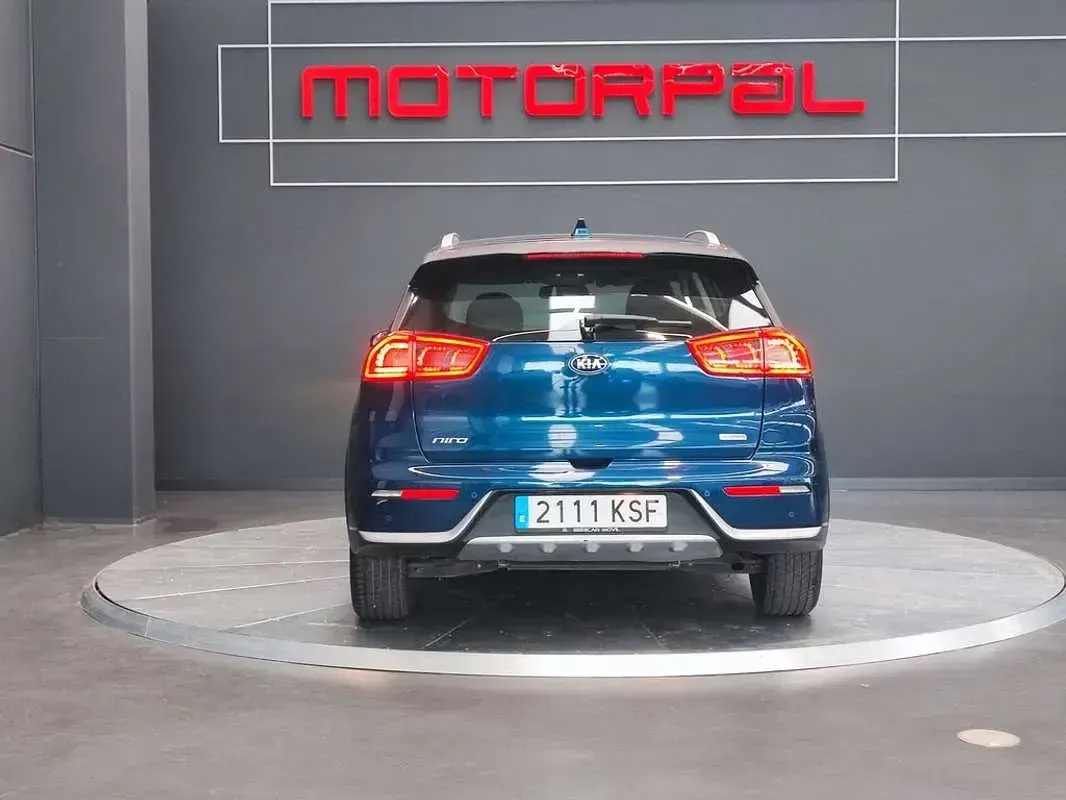 Usado Kia Niro 141 CV (103 kW) 2018 Azul SUV