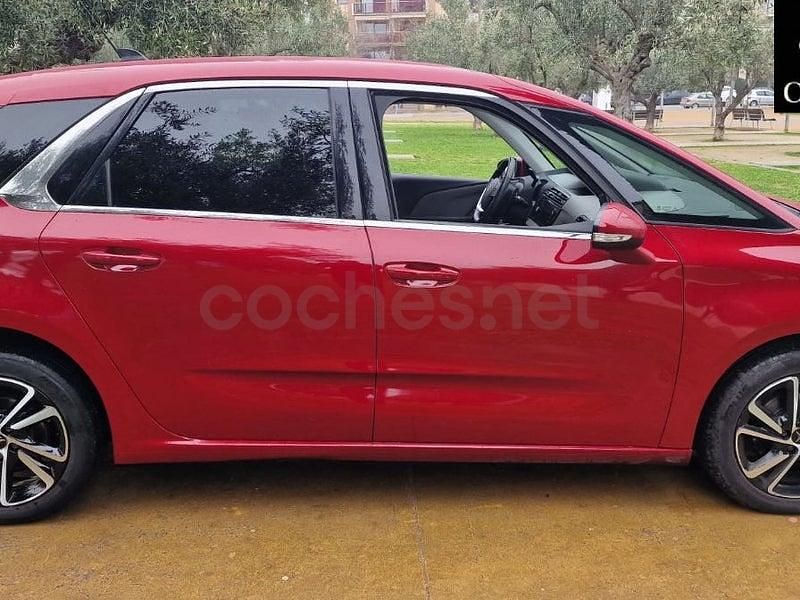 Usado Citroën C4 Picasso Live 120 CV (88 kW) 2018 Granate Monovolumen