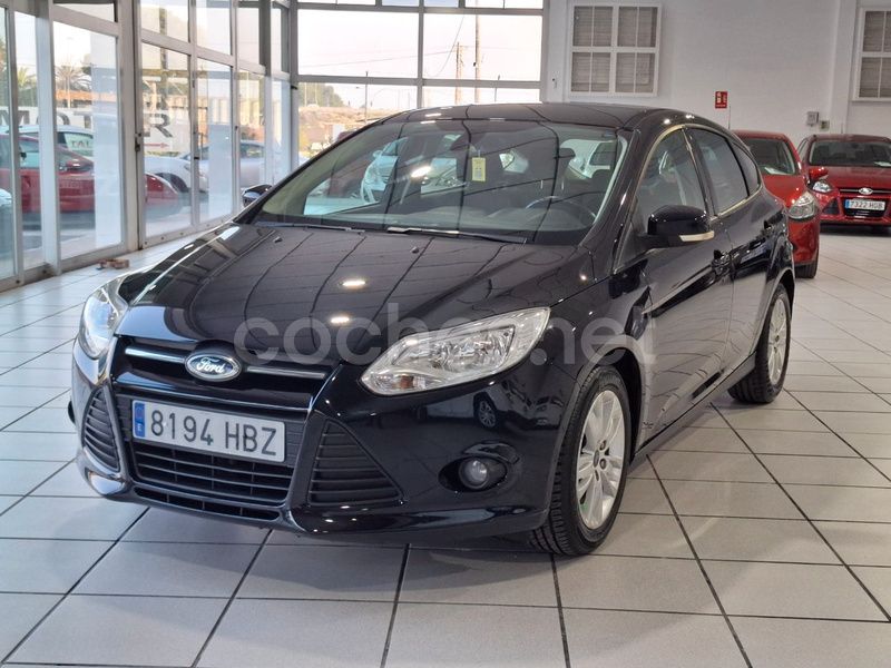 Negro Usado 2011 Ford Focus Trend Berlina | 7900 € (Un poco caro) - Imagen 1/4