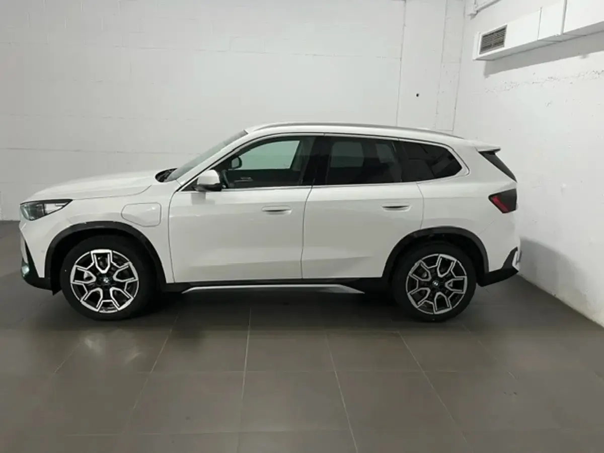 Usado BMW X1 Comfort Edition 245 CV (180 kW) 2026 Blanco SUV