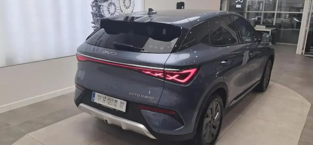 Nuevo BYD Atto 3 Design 230 kW (313 CV) 2026 Atlantis grey SUV