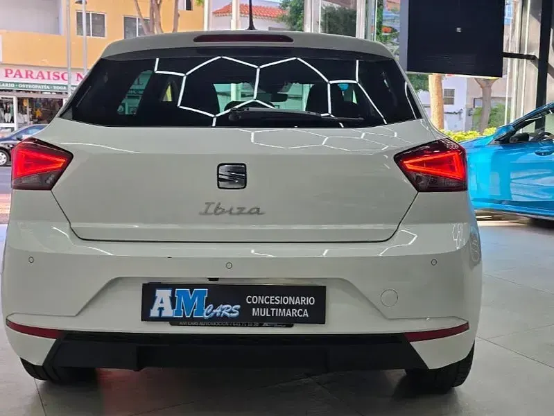 Usado Seat Ibiza 116 CV (85 kW) 2025 Blanco Utilitario