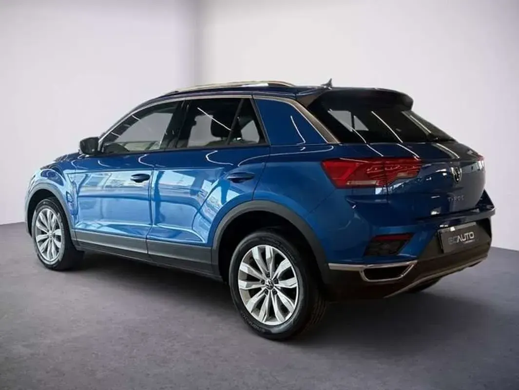 Usado VW T-Roc Advance 150 CV (110 kW) 2021 Azul SUV