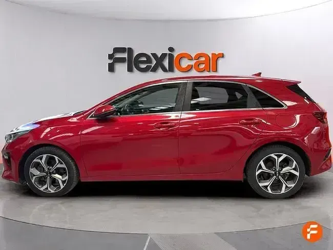 Usado Kia Ceed 136 CV (100 kW) 2021 Gris Utilitario